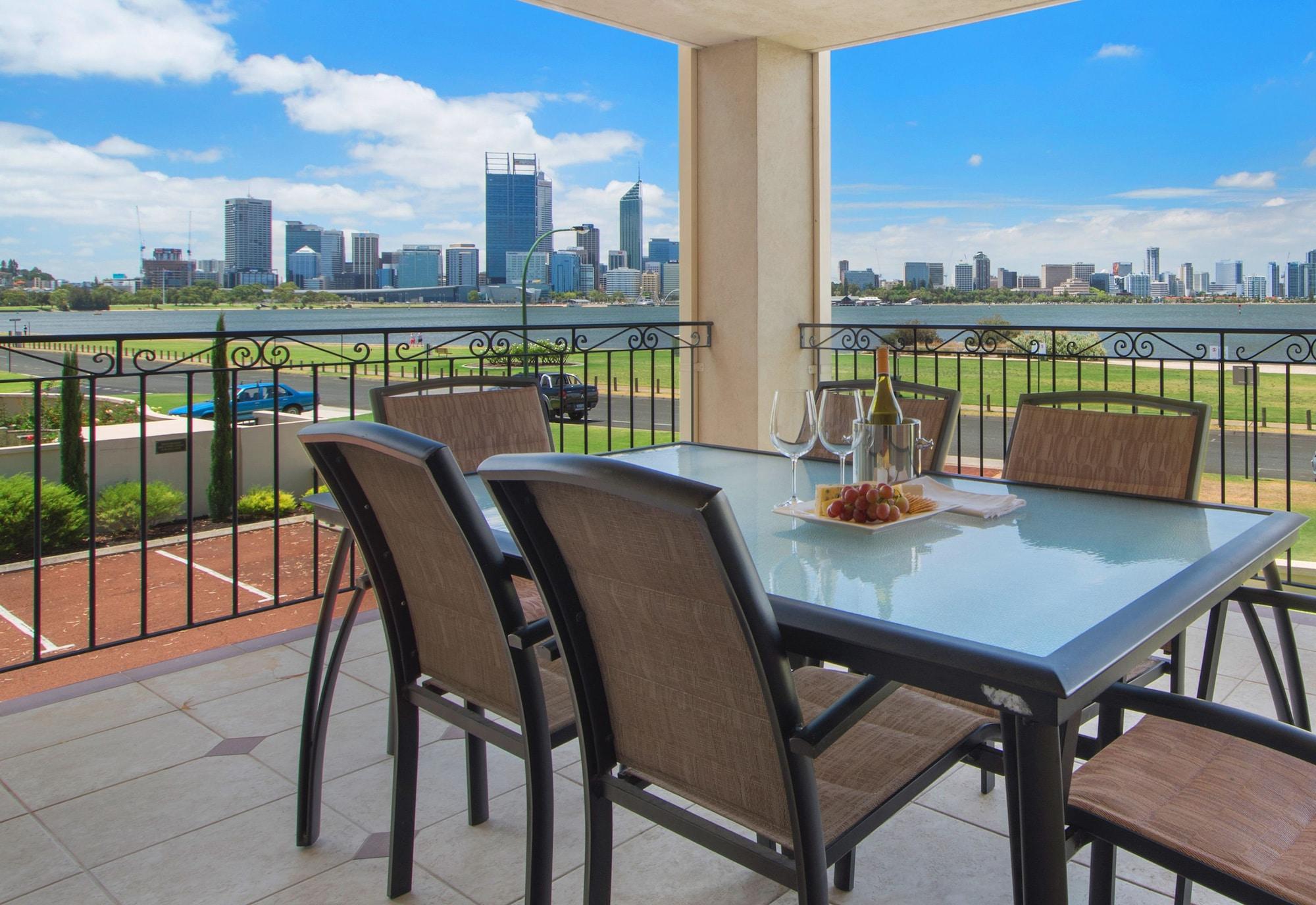 The Peninsula Riverside Serviced Apartments Perth Extérieur photo