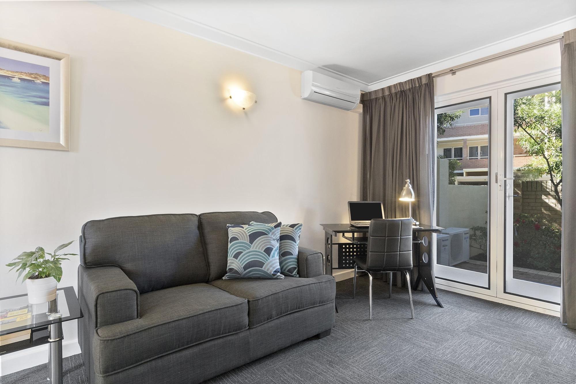 The Peninsula Riverside Serviced Apartments Perth Extérieur photo