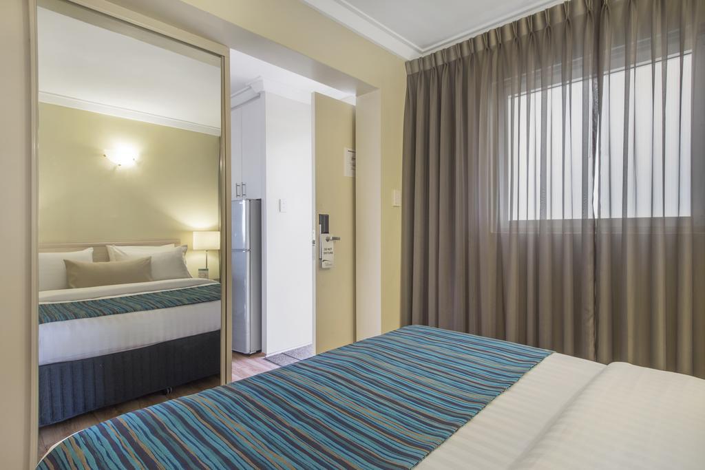The Peninsula Riverside Serviced Apartments Perth Extérieur photo