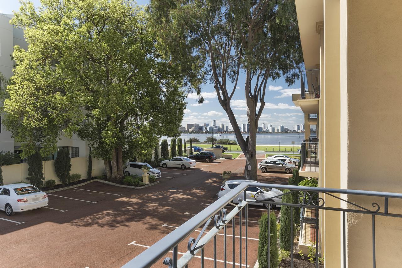 The Peninsula Riverside Serviced Apartments Perth Extérieur photo